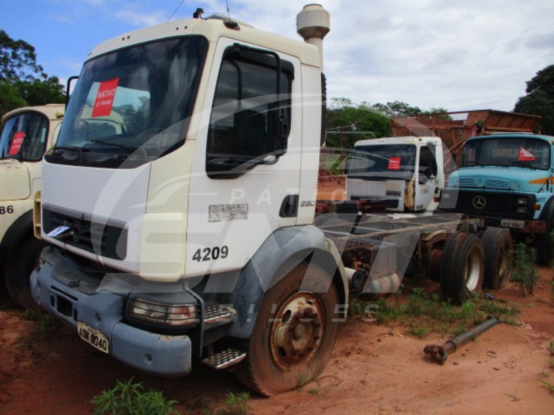 VOLVO VM 260 6x4 R, FR. 4209, AON8040, 2007/2007