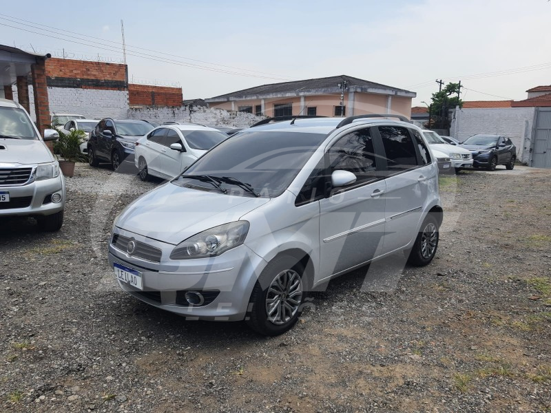 FIAT IDEA ATTRACTIVE 1.4; 2013/2013; PRATA; ALCO.GASOL. -