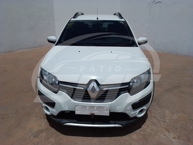 RENAULT - SANDERO STEP BRANCA 2015/2016 ALCO/GASO