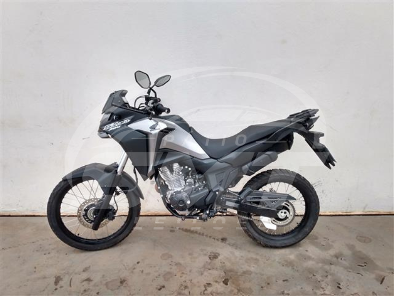 HONDA XRE 300 SAHARA 2024