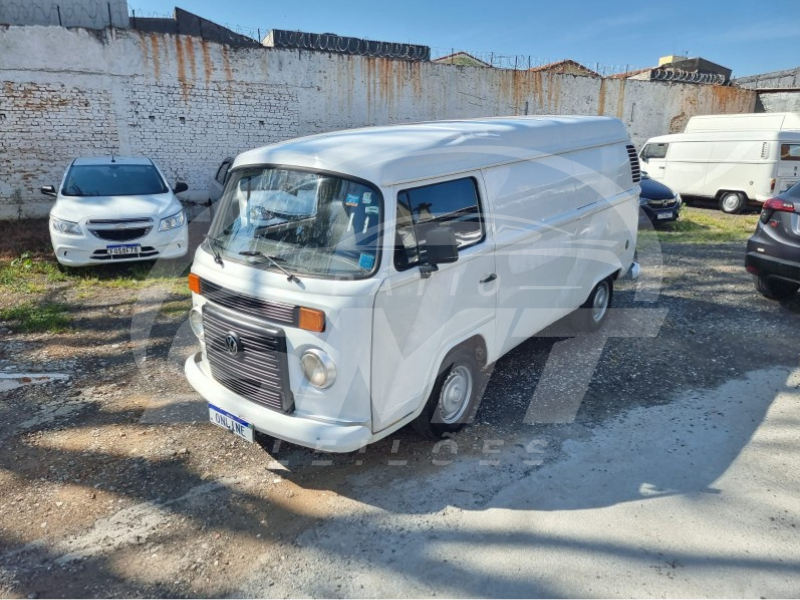 VW KOMBI FURGÃO; 2008/2009; BRANCA; ALCO.GASOL